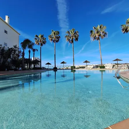 Amazing With Ocean View, Pool And Lägenhet Lagos