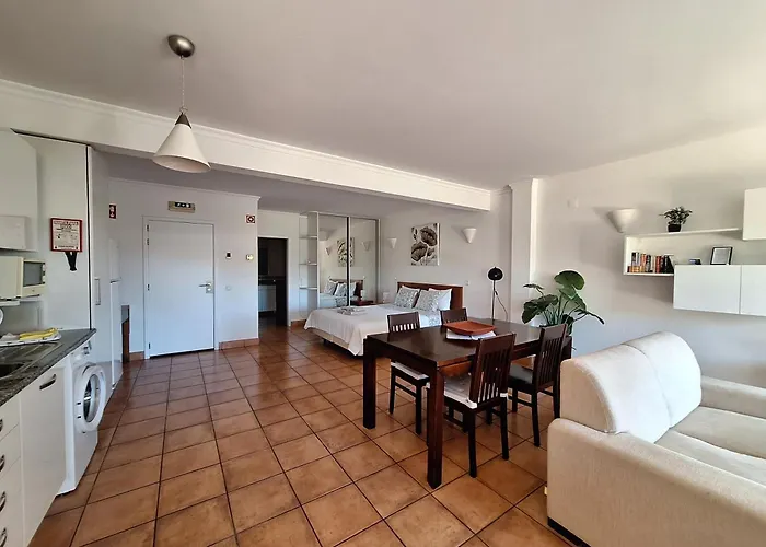 Amazing With Ocean View דירה לאגוּ‏ש